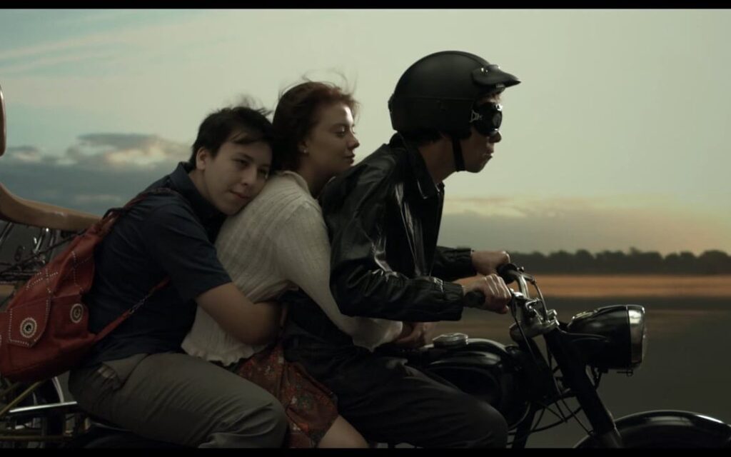 “Amor urgente” la  película  argentina con retroproyecciones